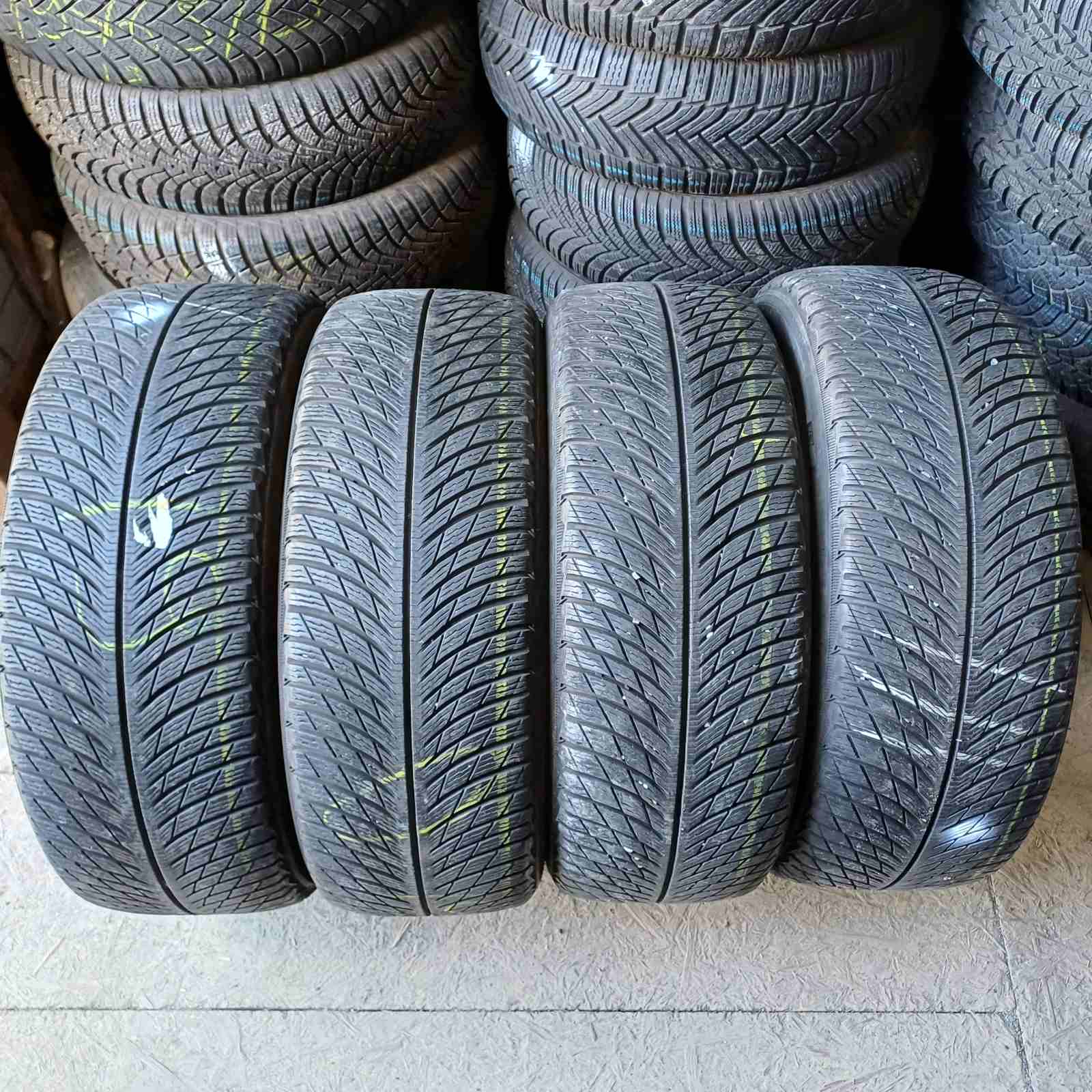 Michelin Pilot Alpin 5 suv 235/55R18